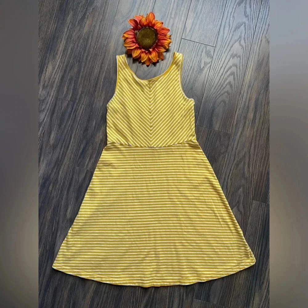 🌻5/$25🌻OLD NAVY Girls Yellow/White Striped Summer Dress | XL 14 |
